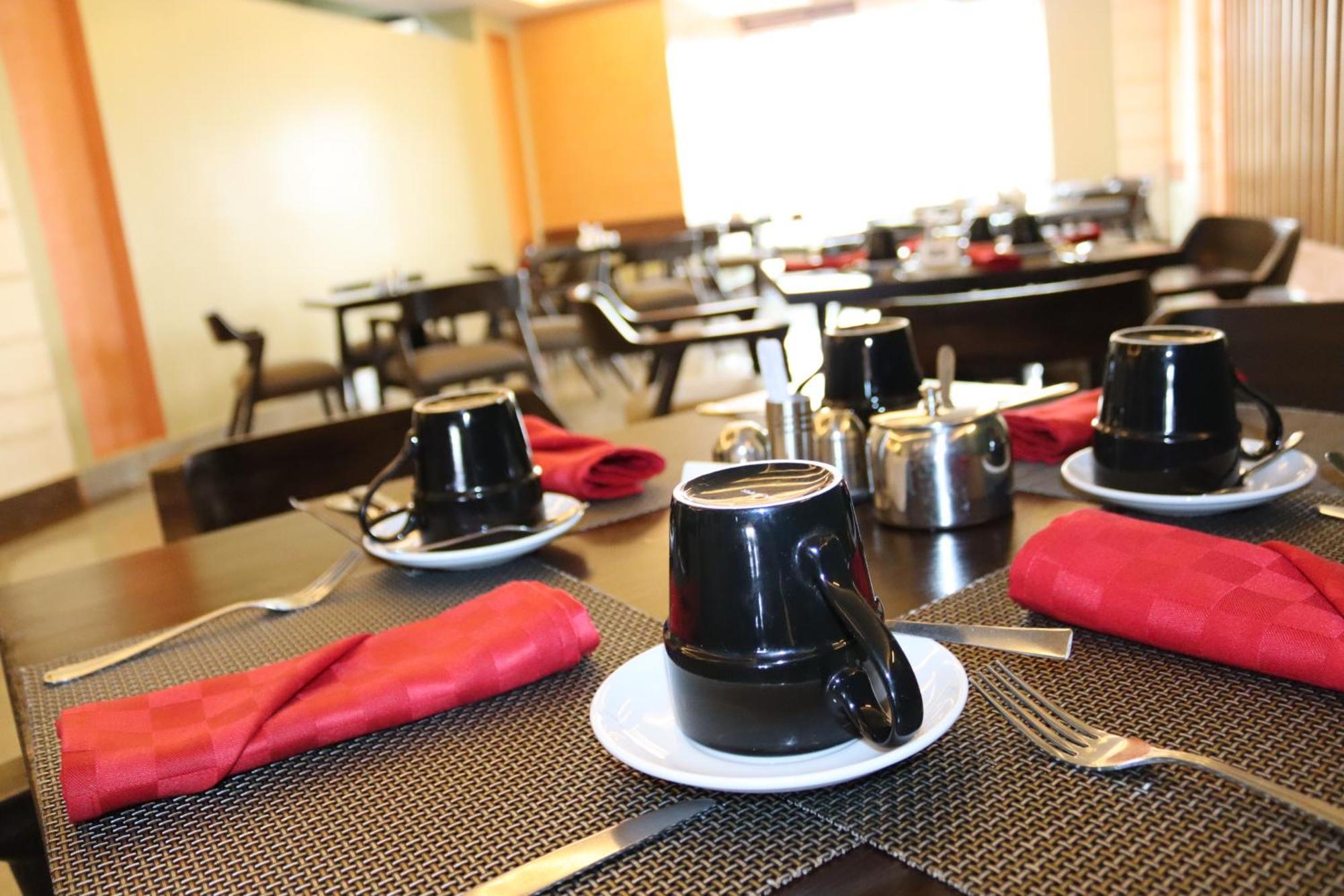 Kisii Dallas Premiere Hotel מראה חיצוני תמונה